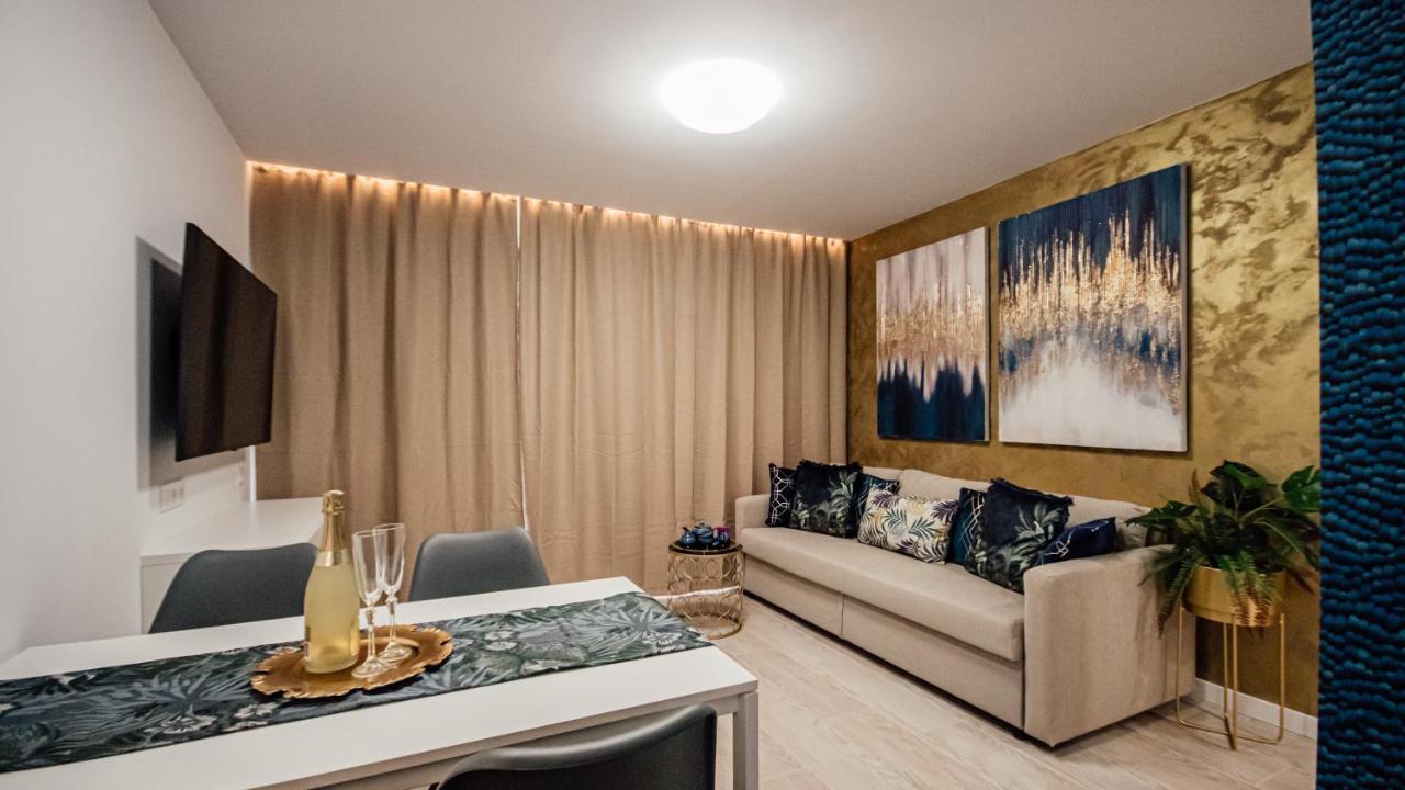 Don Quijote Apartment San Bartolome Bagian luar foto