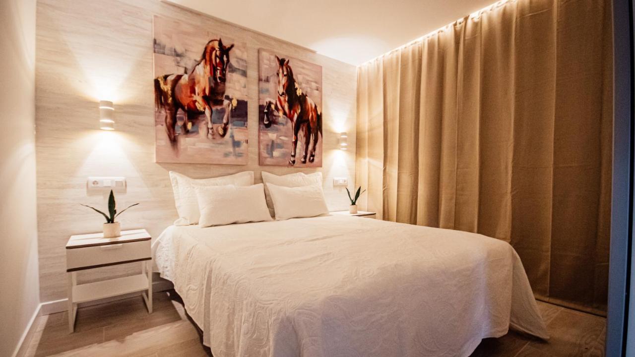 Don Quijote Apartment San Bartolome Bagian luar foto